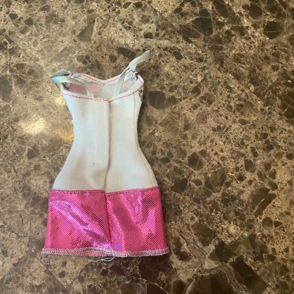 7 Short Barbie Dresses - Picture 7 of 15